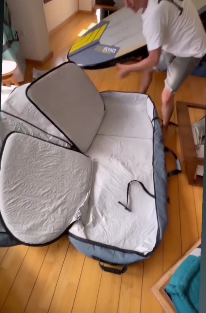 DAKINE WING TRAVEL WAGON 6'6-195CM